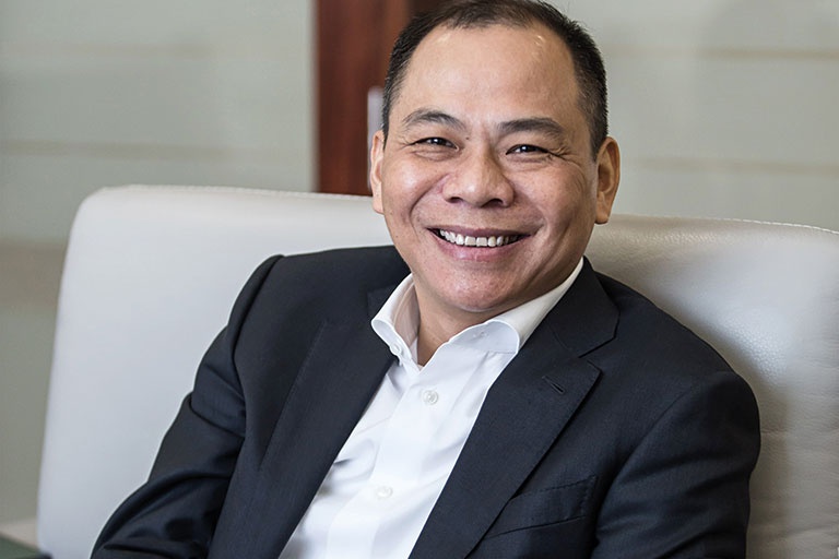 Vingroup bu lo gan 10.000 ty o mang san xuat oto, dien thoai hinh anh