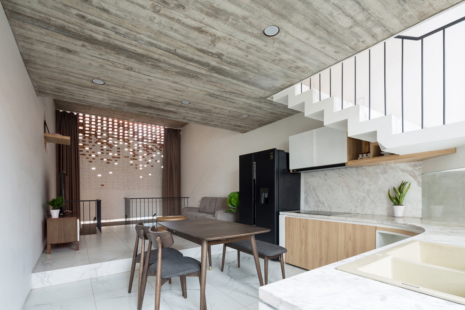 Ngoi nha tai Binh Duong voi thiet ke tuong cong anh 4