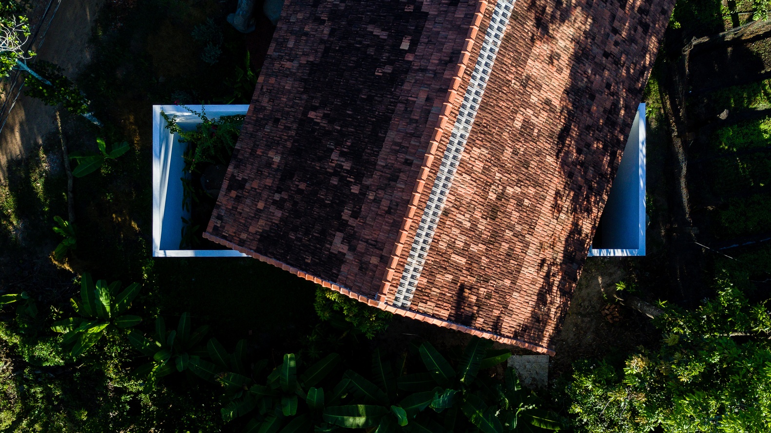 Ngoi nha 3 khoi doc dao tai Dak Lak anh 3