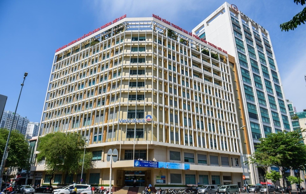 Ngan hang chap nhan giam hang nghin ty loi nhuan anh 1