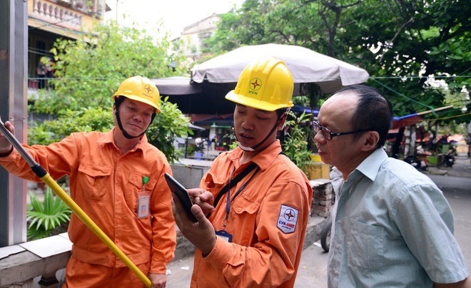 Bo Tai chinh: Dong y giam gia dien nhung khong duoc de lo treo hinh anh
