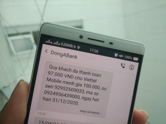 Yeu cau nha mang giam phi tin nhan dich vu ngan hang hinh anh