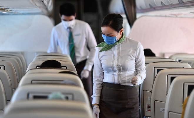 Cac hang hang khong duoc de xuat giam mot loat phi, le phi hinh anh