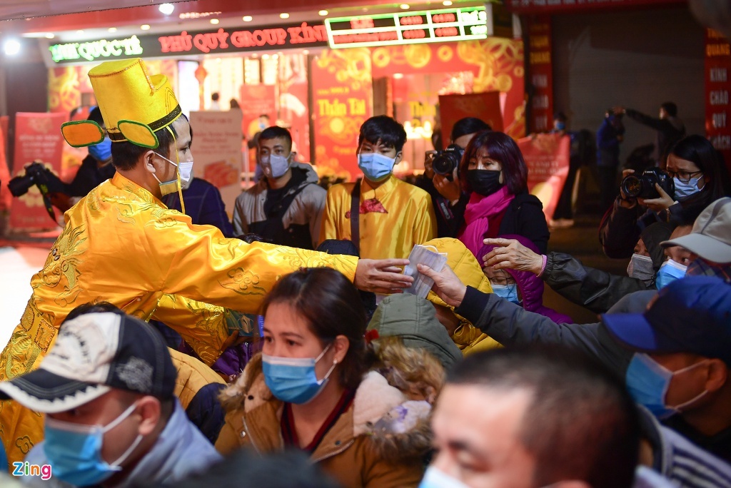 Gia vang hom nay 9/5 anh 1