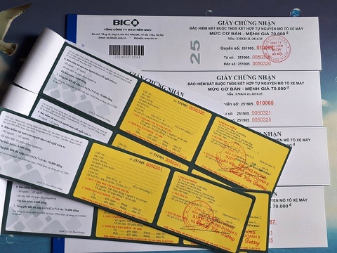 Thu hang nghin ty moi nam tu bao hiem xe may, oto hinh anh