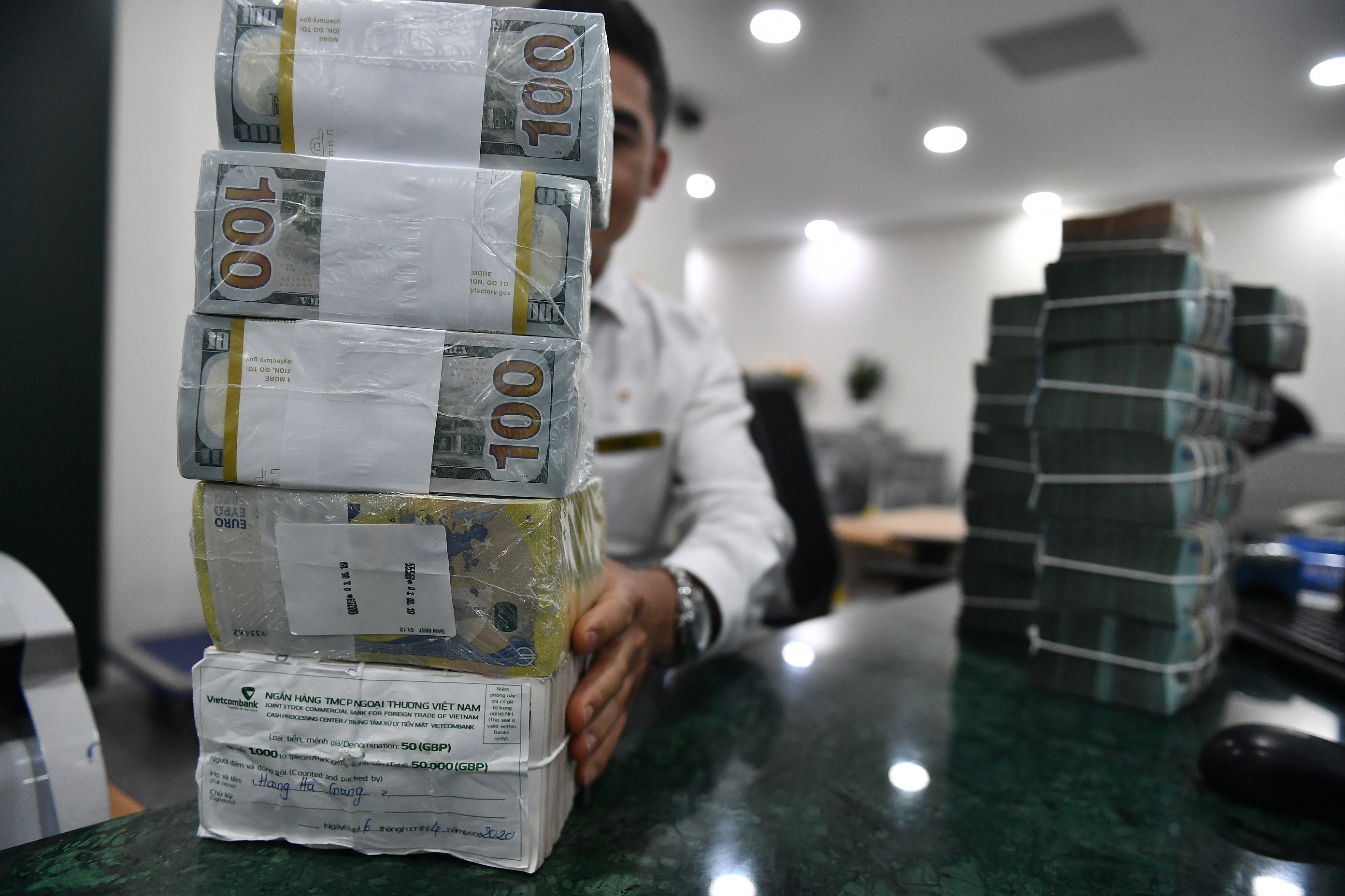 Vietcombank muon tang von len gan 2 ty USD hinh anh