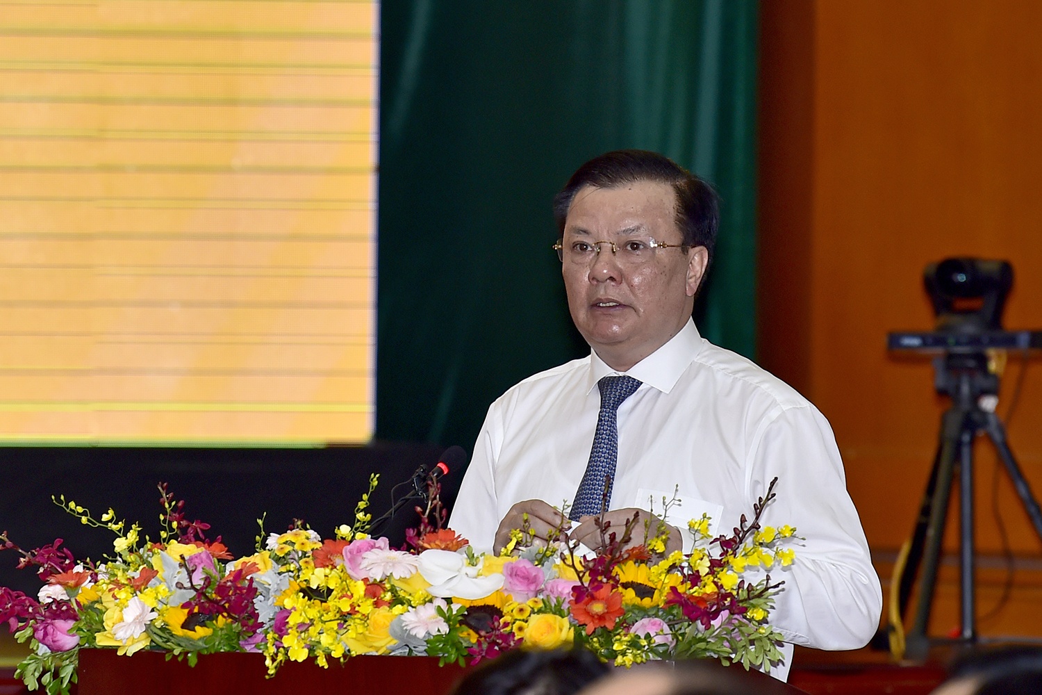 Thu ngan sach thap nhat 7 nam anh 1