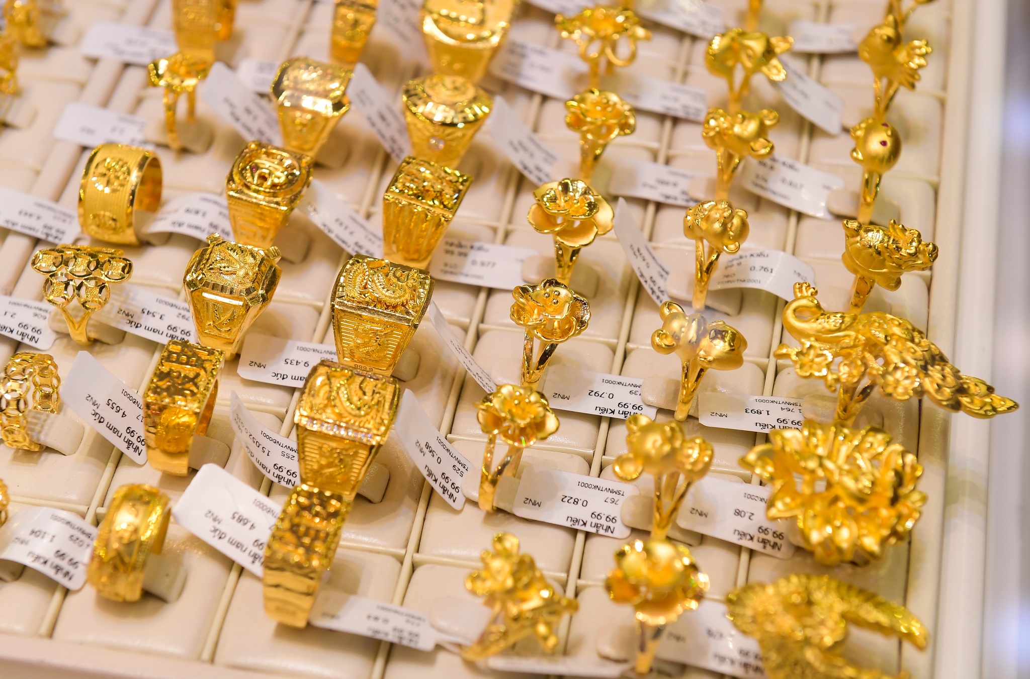 Vang kho tang gia hinh anh