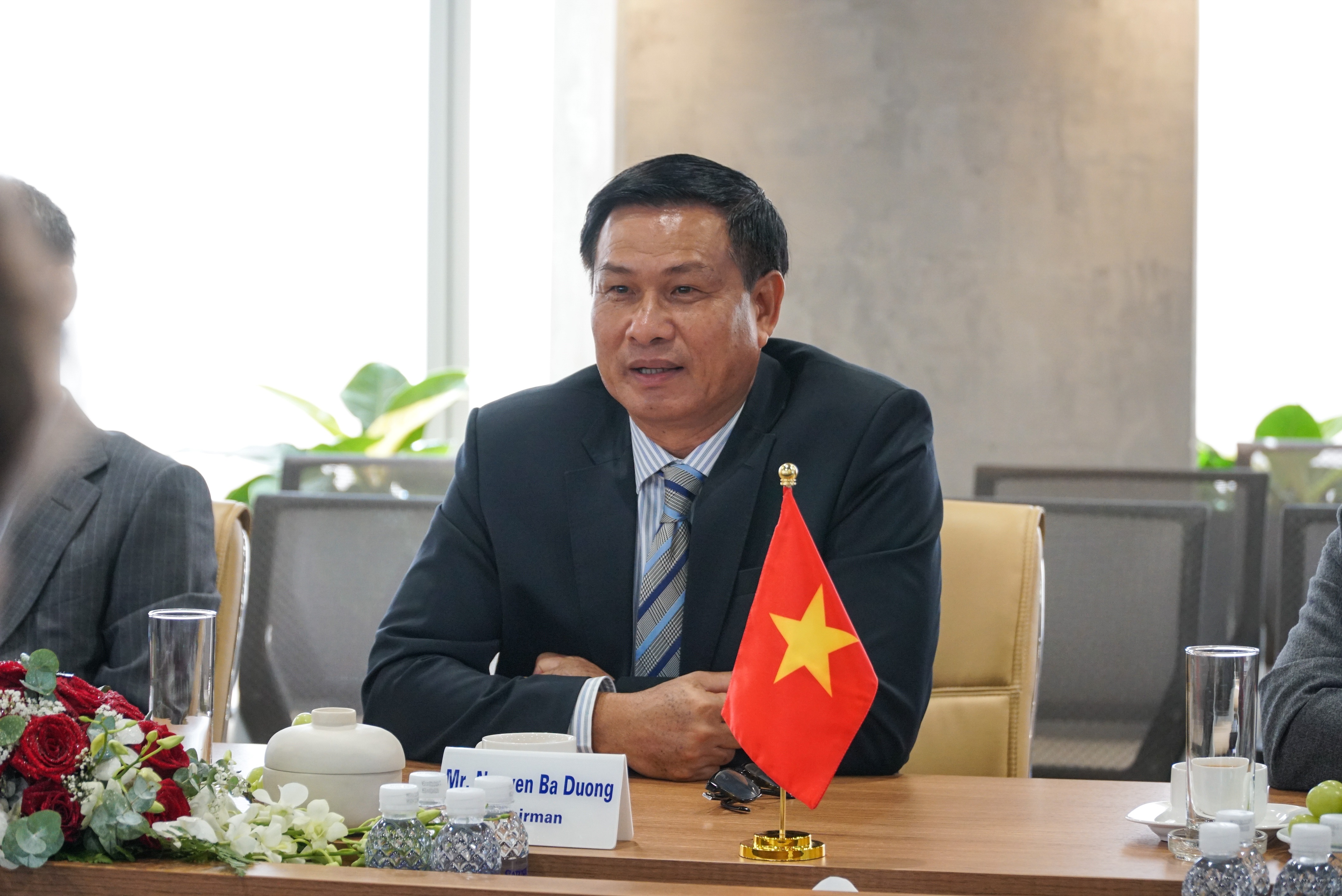 Ong Nguyen Ba Duong tro thanh co dong lon tai Coteccons hinh anh