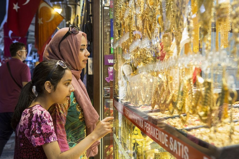 Gia vang the gioi lai tang vot hinh anh