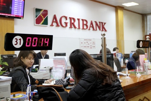 Loi nhuan Agribank giam hon 13% hinh anh