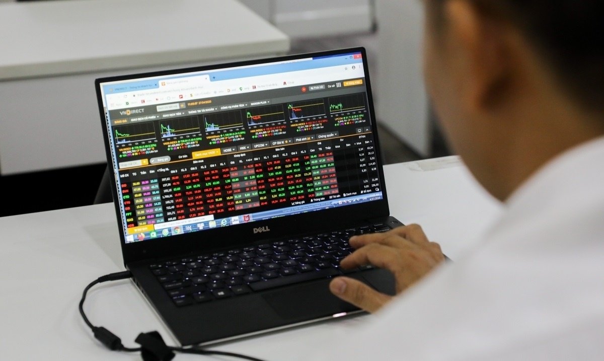 Mot ca nhan thao tung gia co phieu, thu loi hon 3,3 ty dong hinh anh