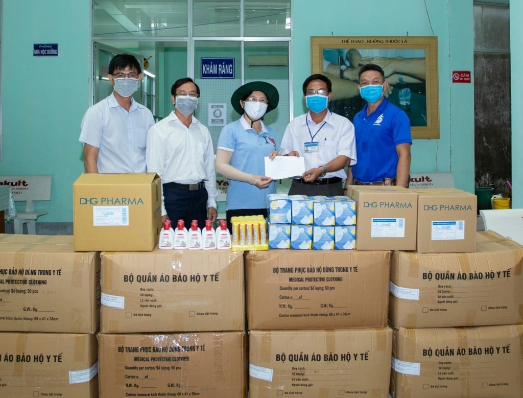 Duoc Hau Giang lai lon hinh anh