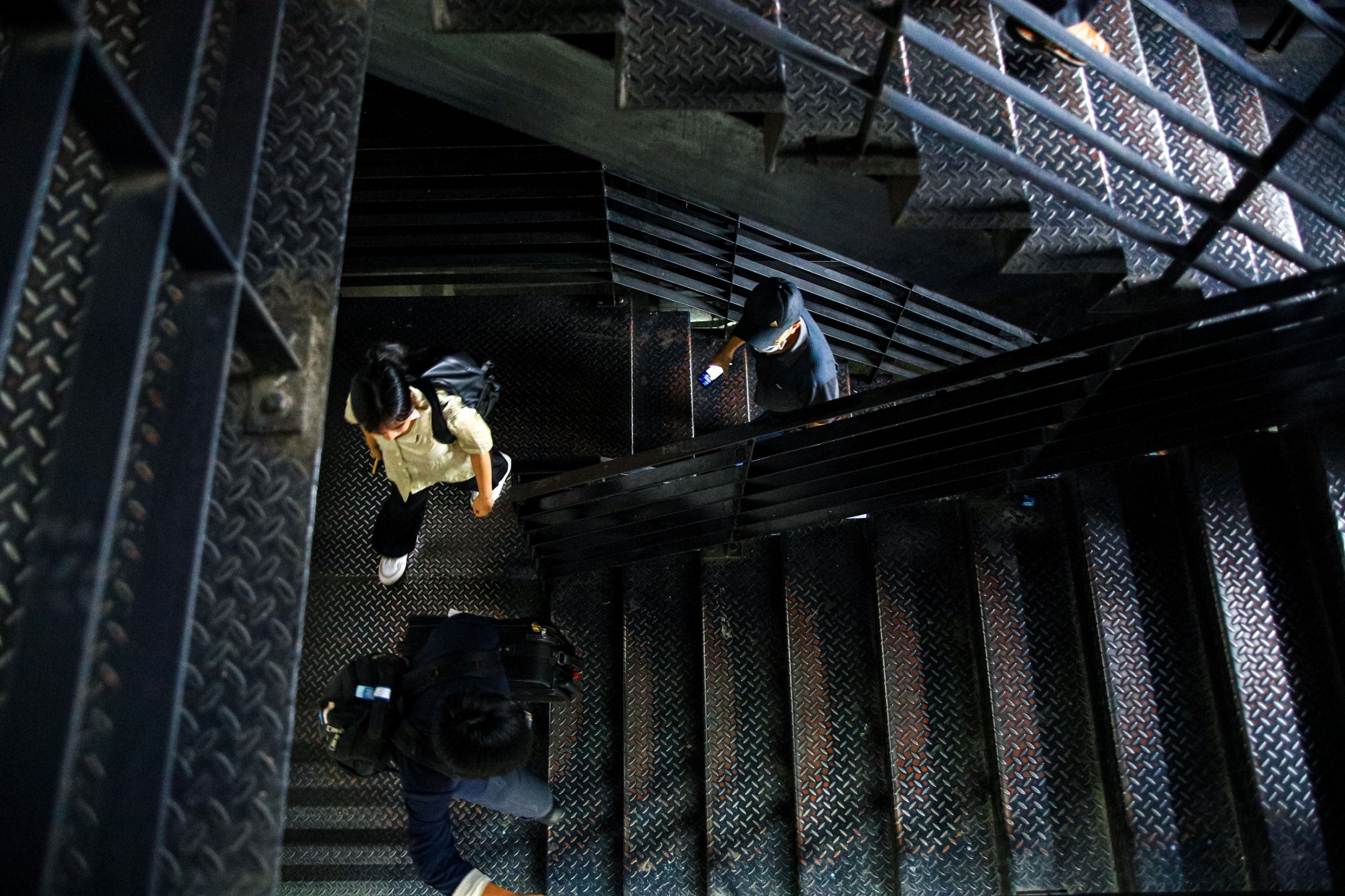 Nha xe ga quoc noi san bay Tan Son Nhat anh 1