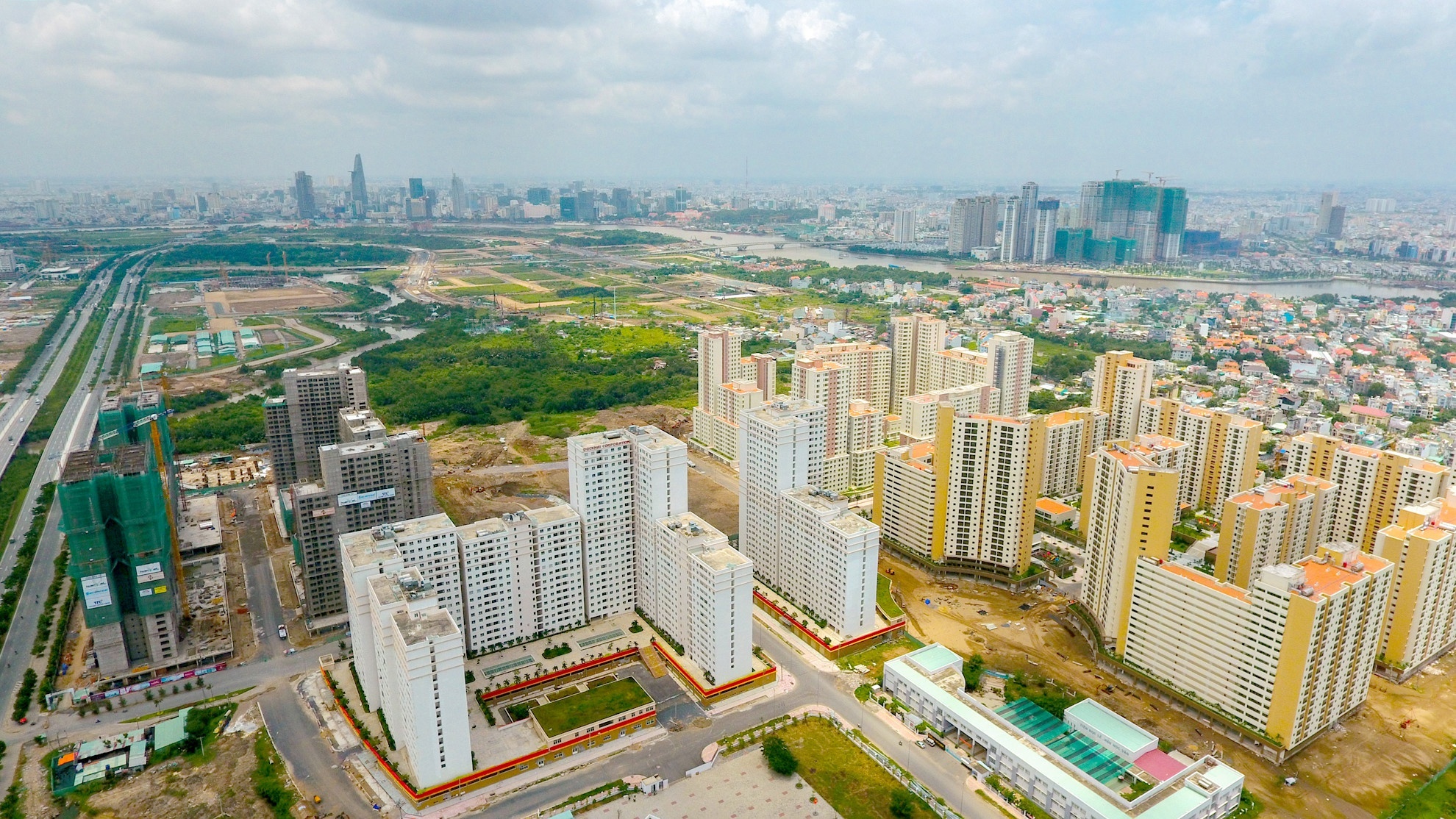 Lai suat vay nha o xa hoi anh 1