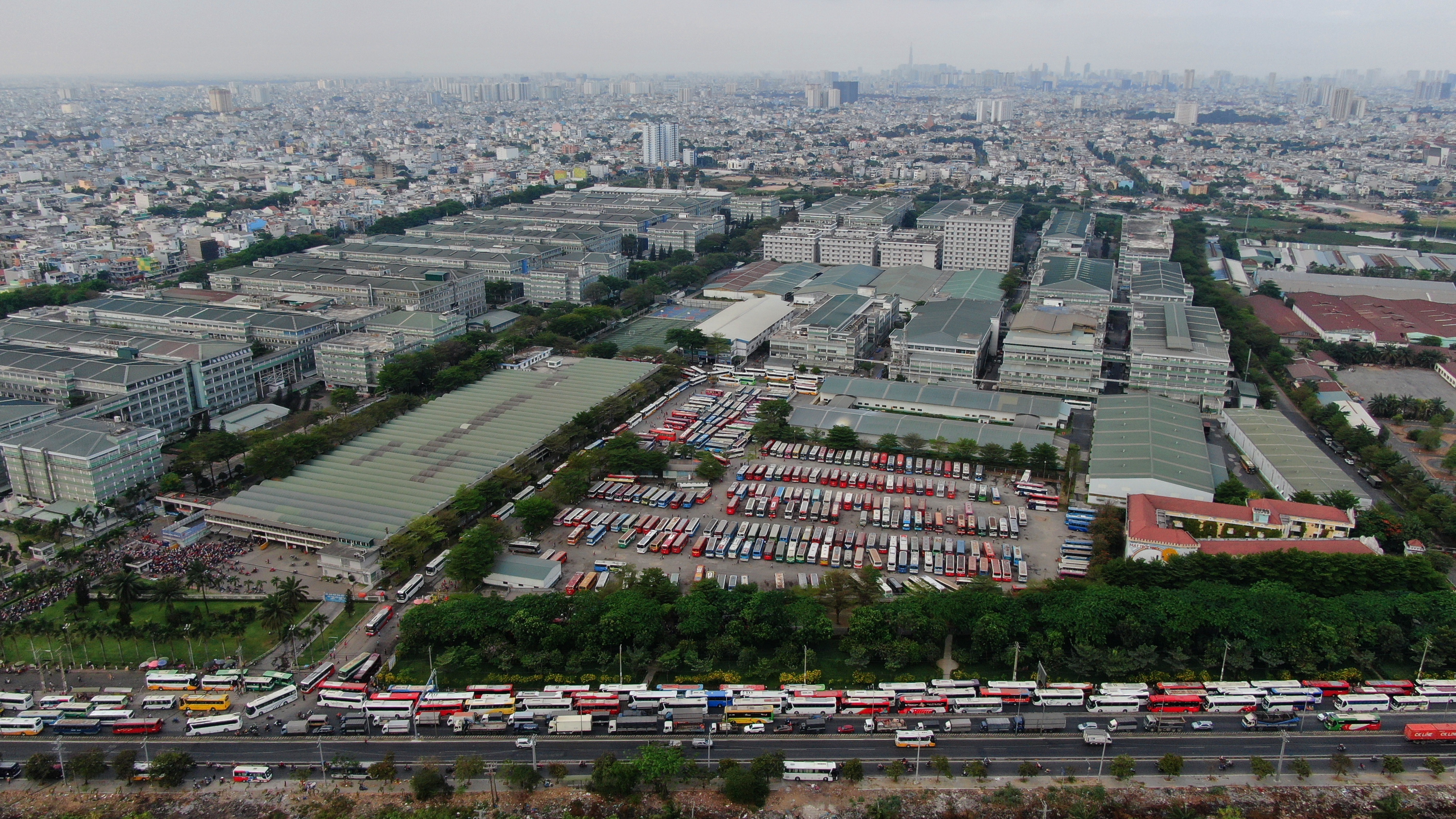 Doanh thu Tan Tao lao doc anh 1