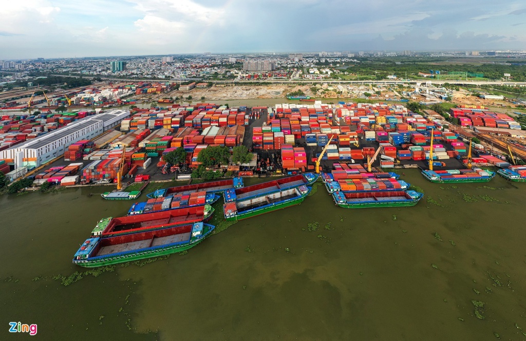 Hoa Phat se san xuat container anh 1