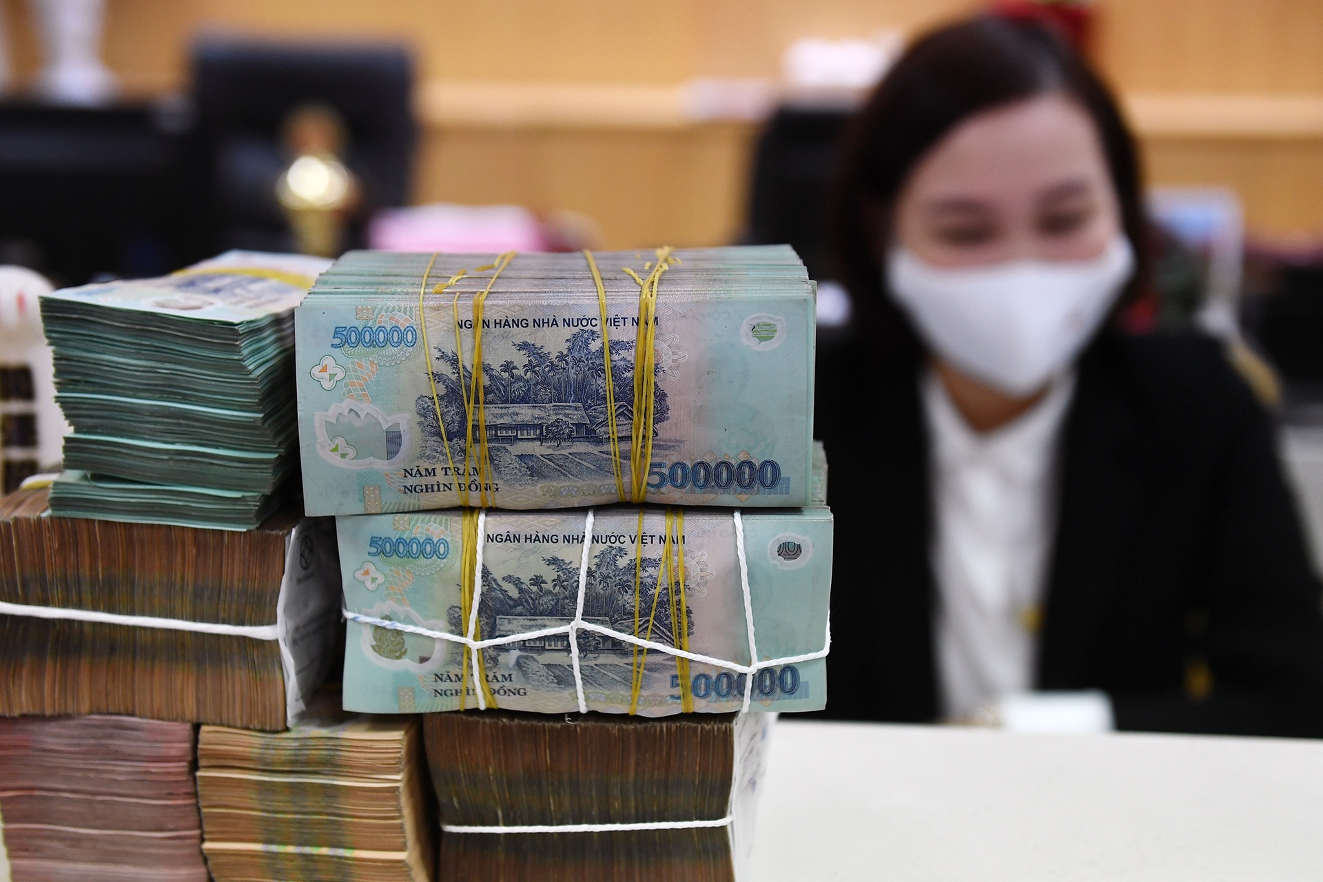 Tien khong con re nhu truoc? hinh anh