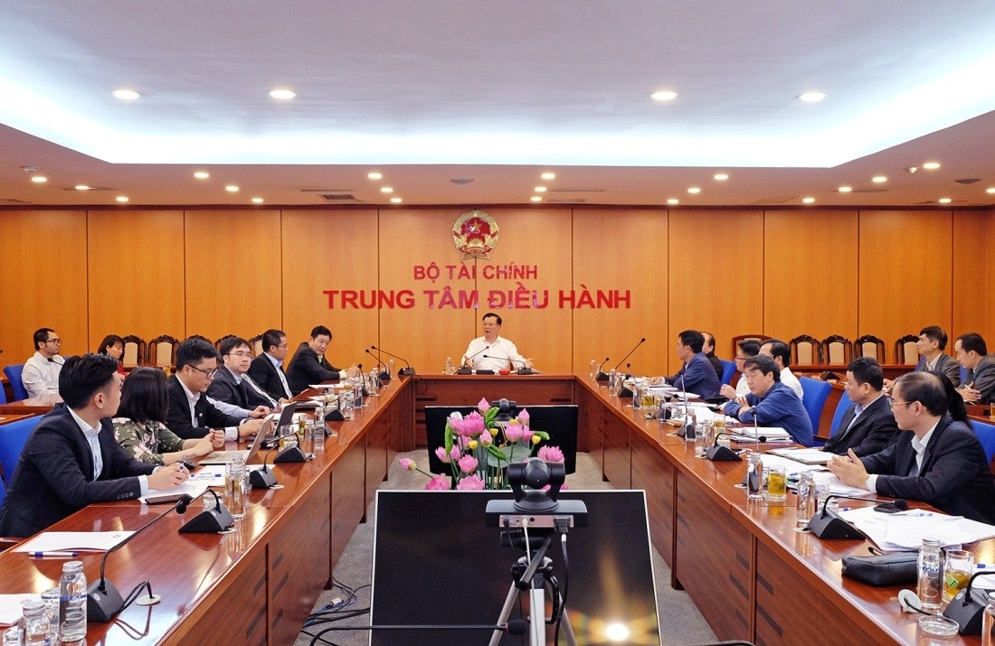 San HoSE qua tai nghen lenh anh 1