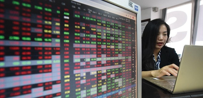 Them cong ty muon chuyen giao dich tu HoSE sang HNX hinh anh