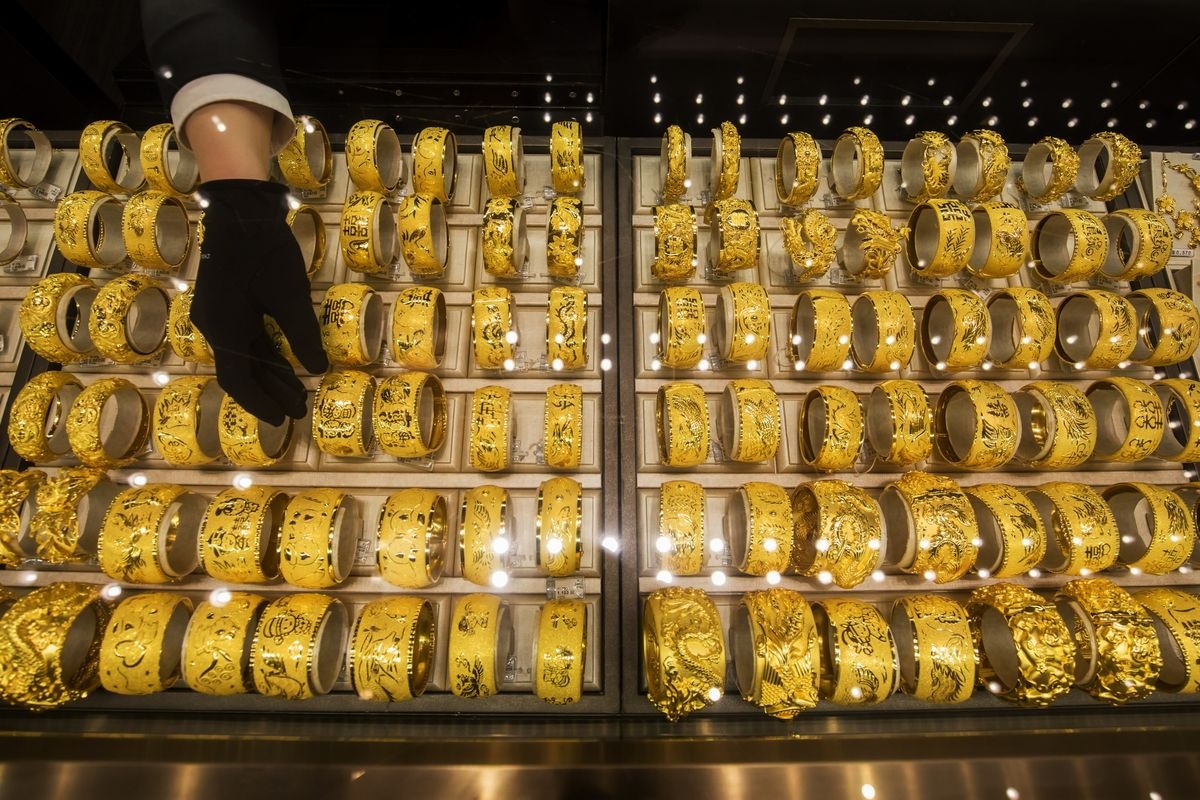 Gia vang bien dong ca trieu dong tuan qua hinh anh