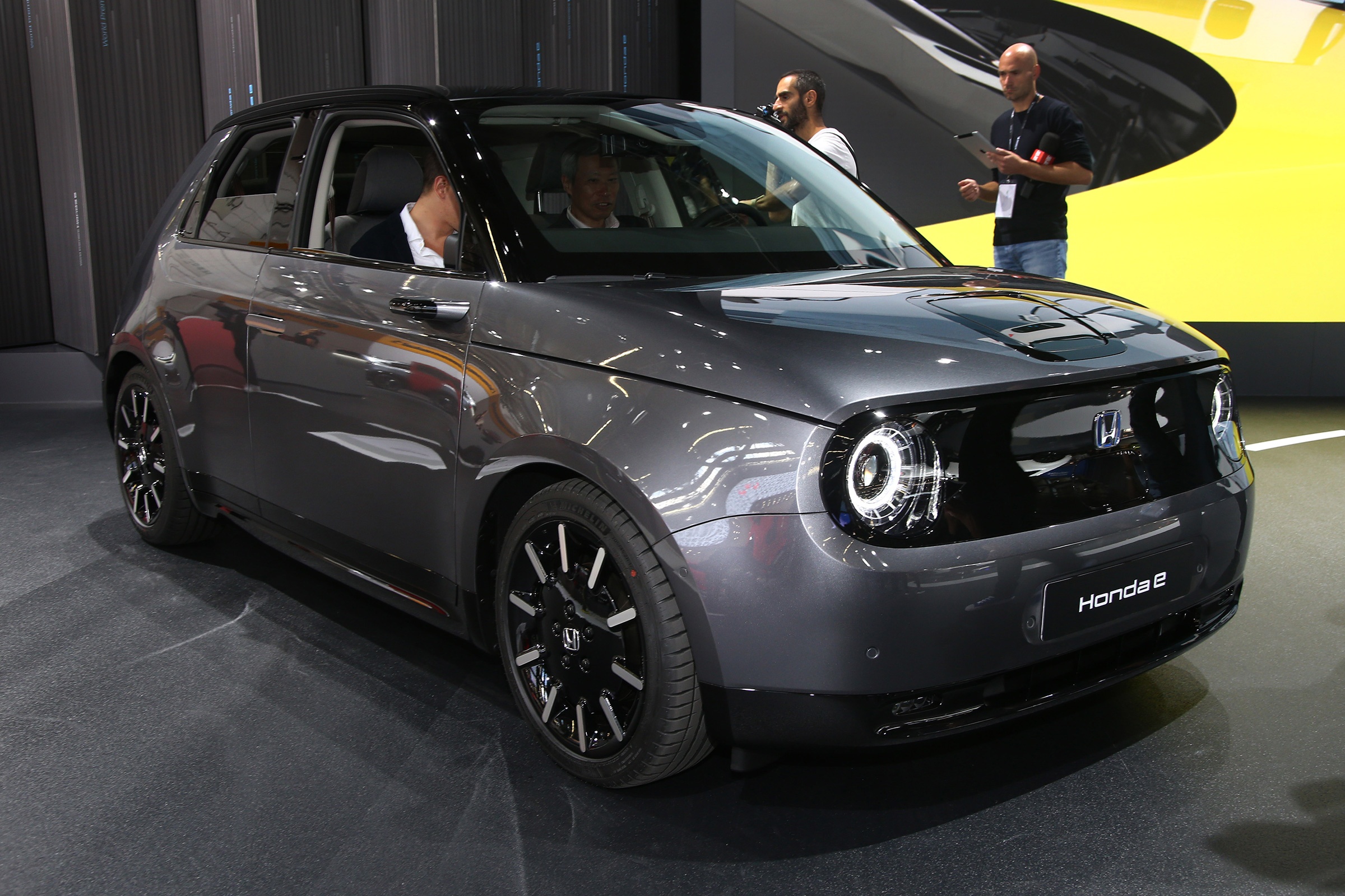 Honda dau tu xe dien anh 1