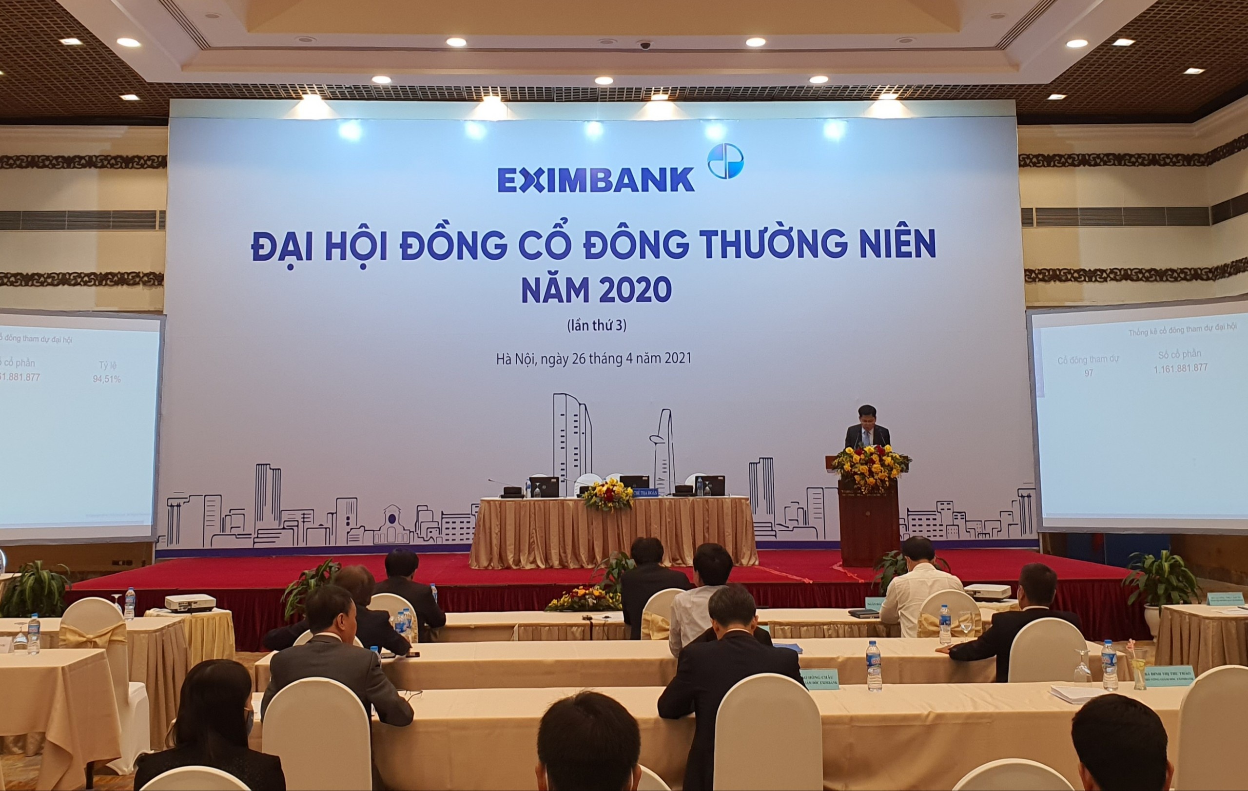 Co dong de nghi mien nhiem 8/9 thanh vien HDQT Eximbank anh 1