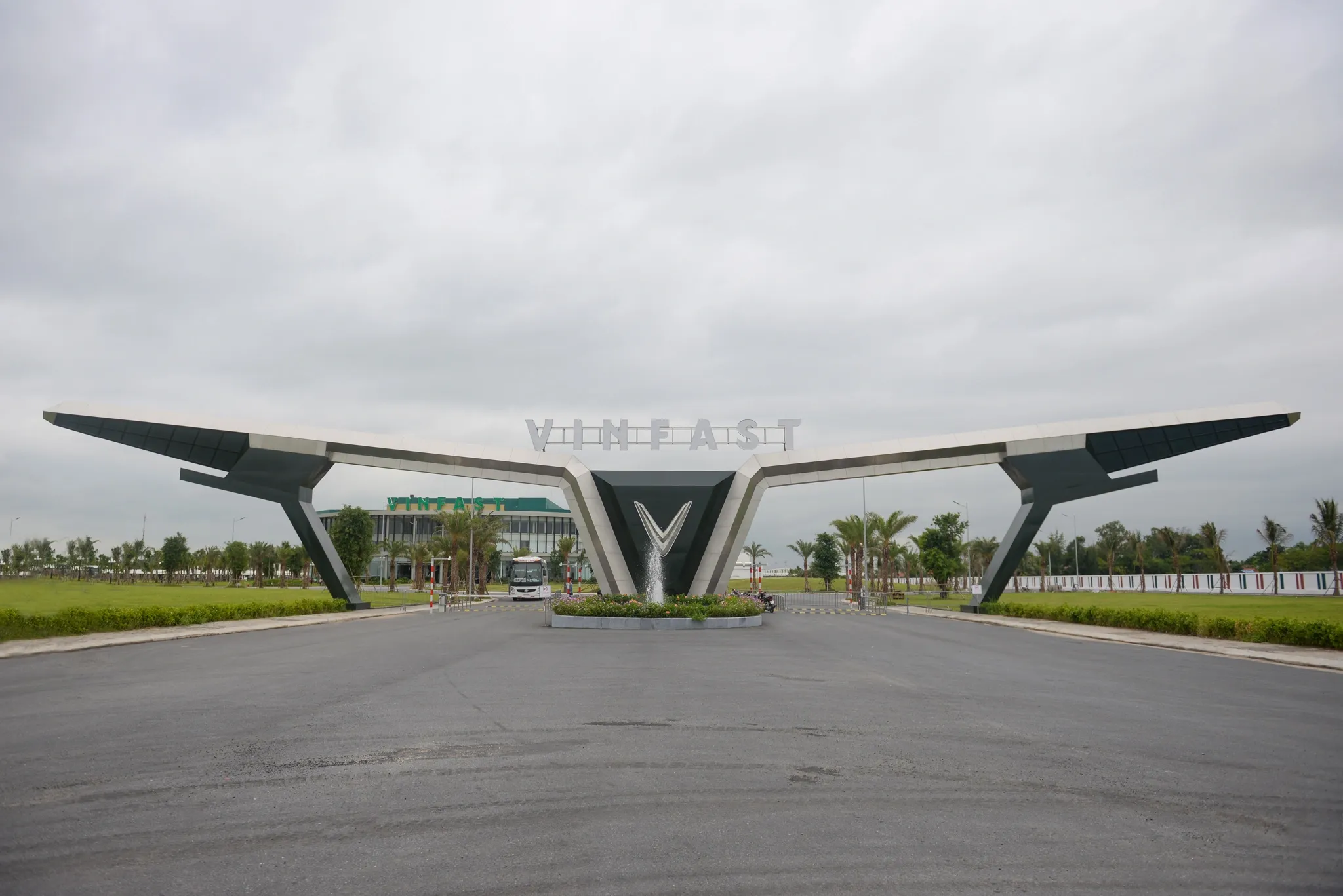 Coteccons bi giam hon mot nua loi nhuan quy I anh 1