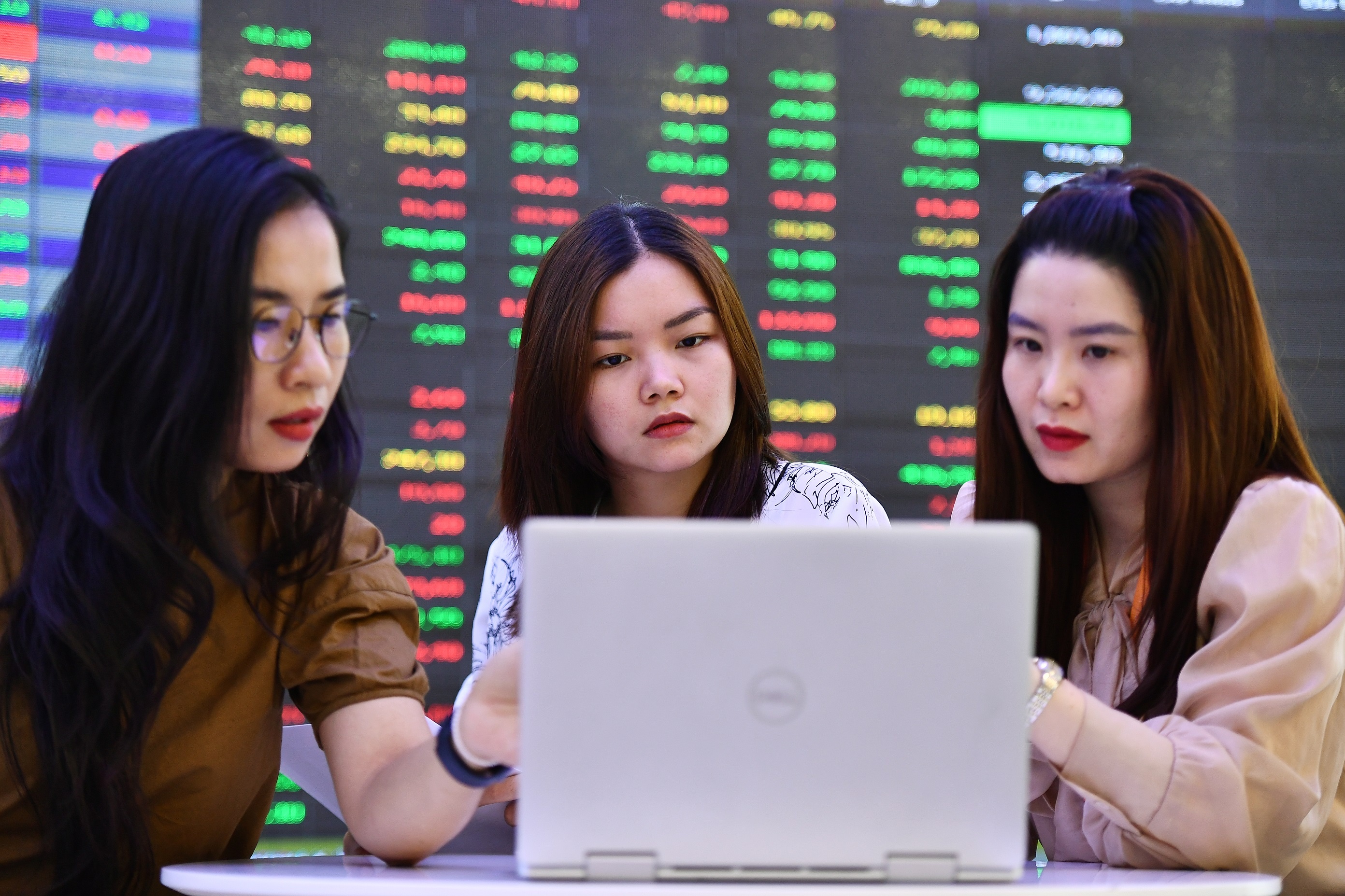 Chung khoan tuan toi di ve dau? hinh anh