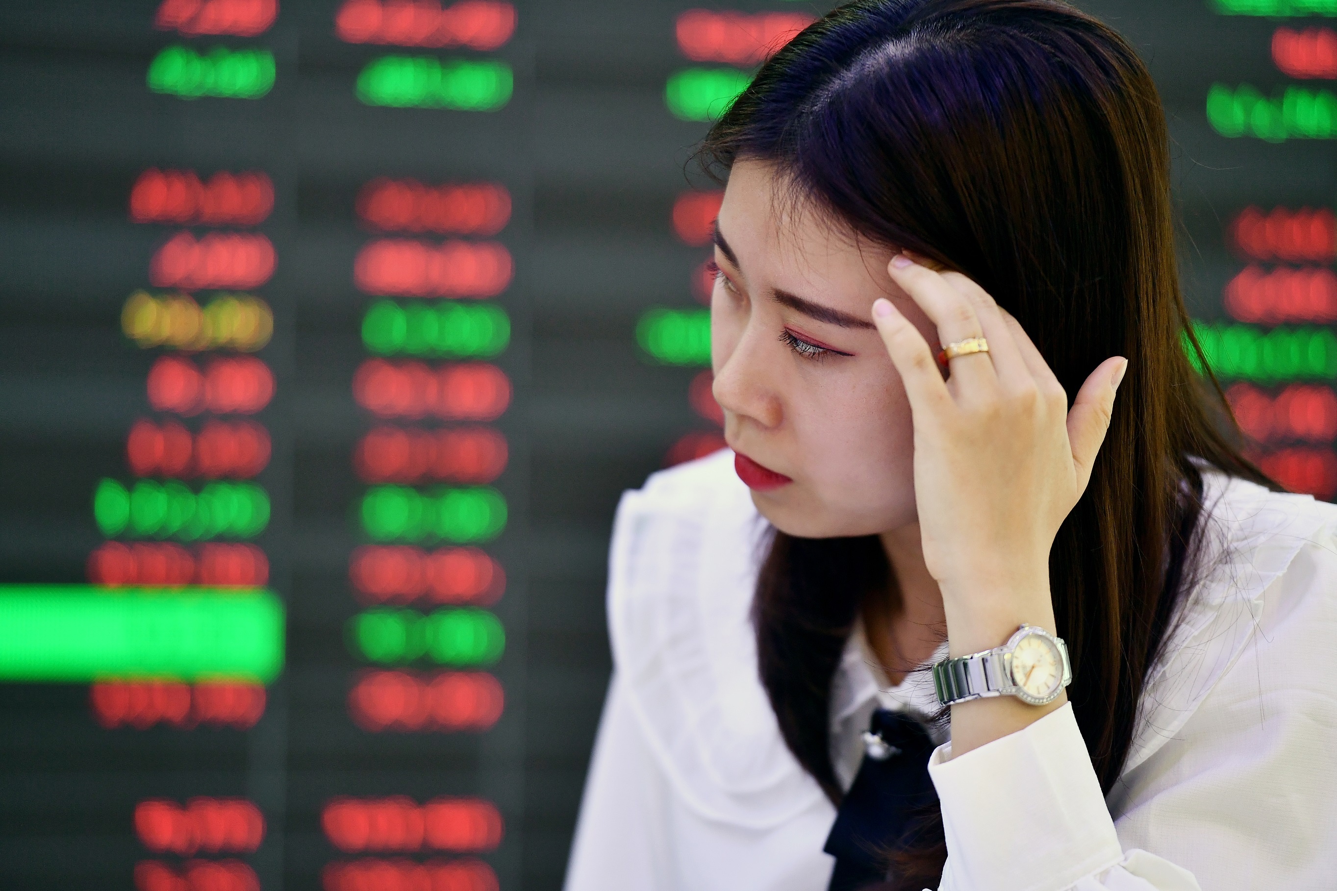 Hai tuan song gio tren HoSE hinh anh