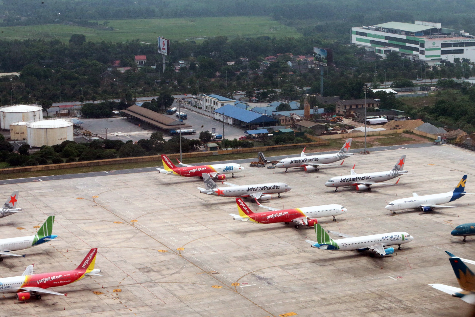 Co phieu ACV bi dung giao dich,  Tong cong ty Cang hang khong Viet Nam,  ACV hoan hop co dong anh 1