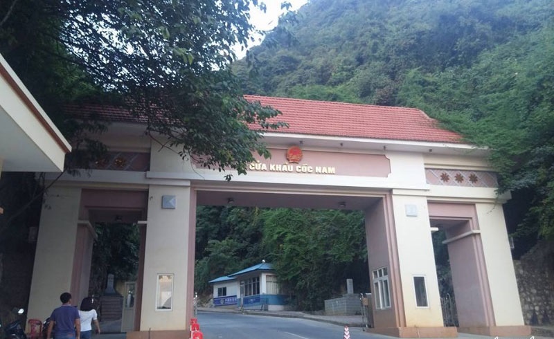 Cua khau Coc Nam tai Lang Son tam dung hoat dong hinh anh