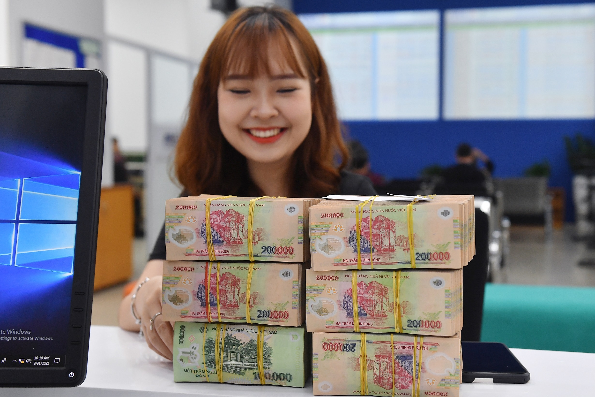 Nguoi gui tien ngan hang se duoc rut truoc han tung phan hinh anh