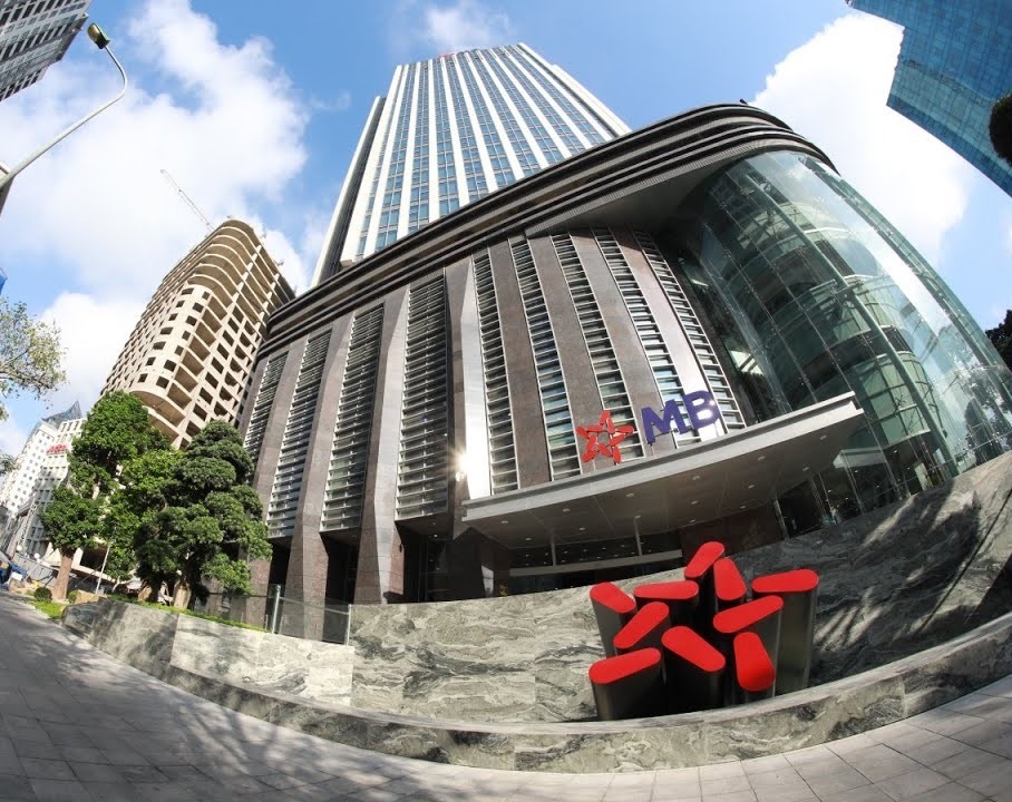 MBBank lai ky luc hinh anh