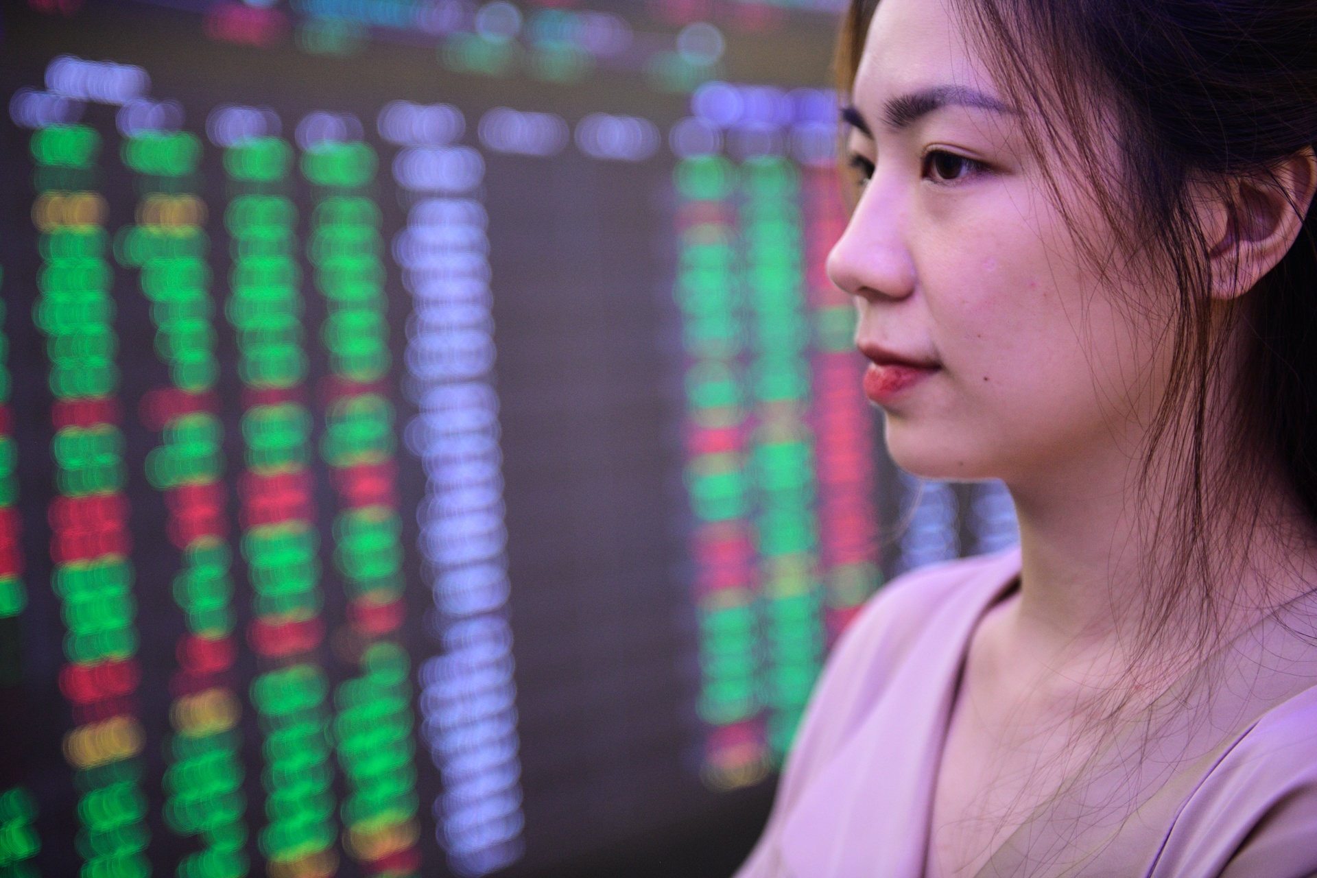 Nha dau tu ca nhan mua rong hon 3.000 ty dong trong tuan dau nam hinh anh