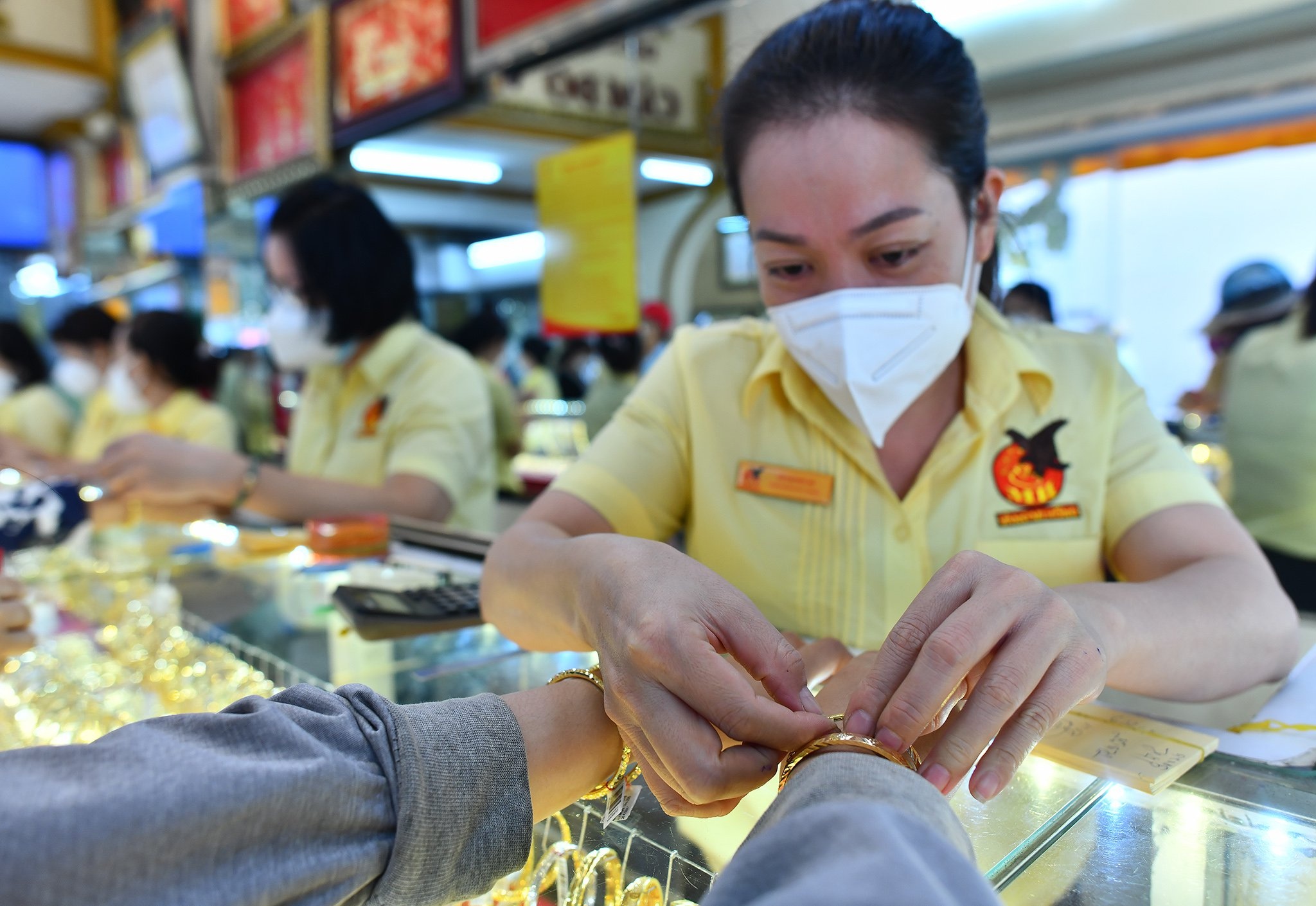 Lo 1,5 trieu dong khi mua vang ngay via Than Tai hinh anh