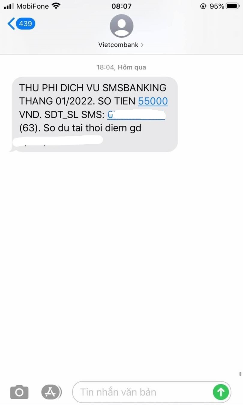 Ngan hang tang phi tin nhan SMS,  khach ru nhau huy dich vu anh 1