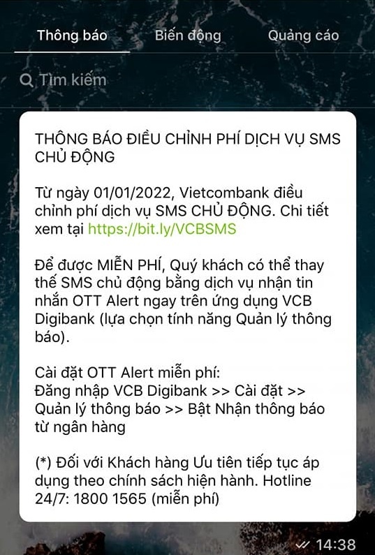 Ngan hang tang phi tin nhan SMS,  khach ru nhau huy dich vu anh 2