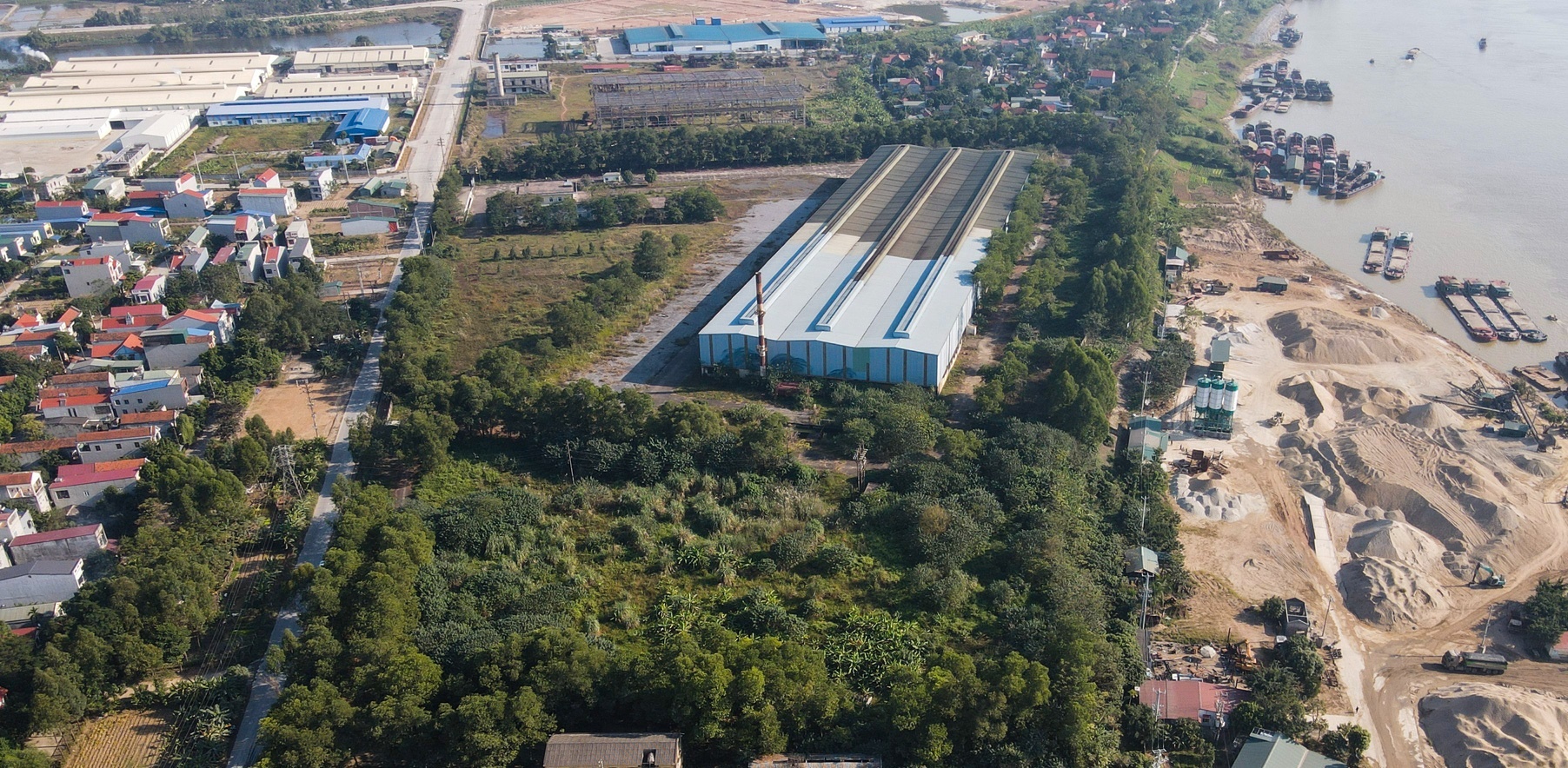 Thep Song Hong sap giai the anh 1