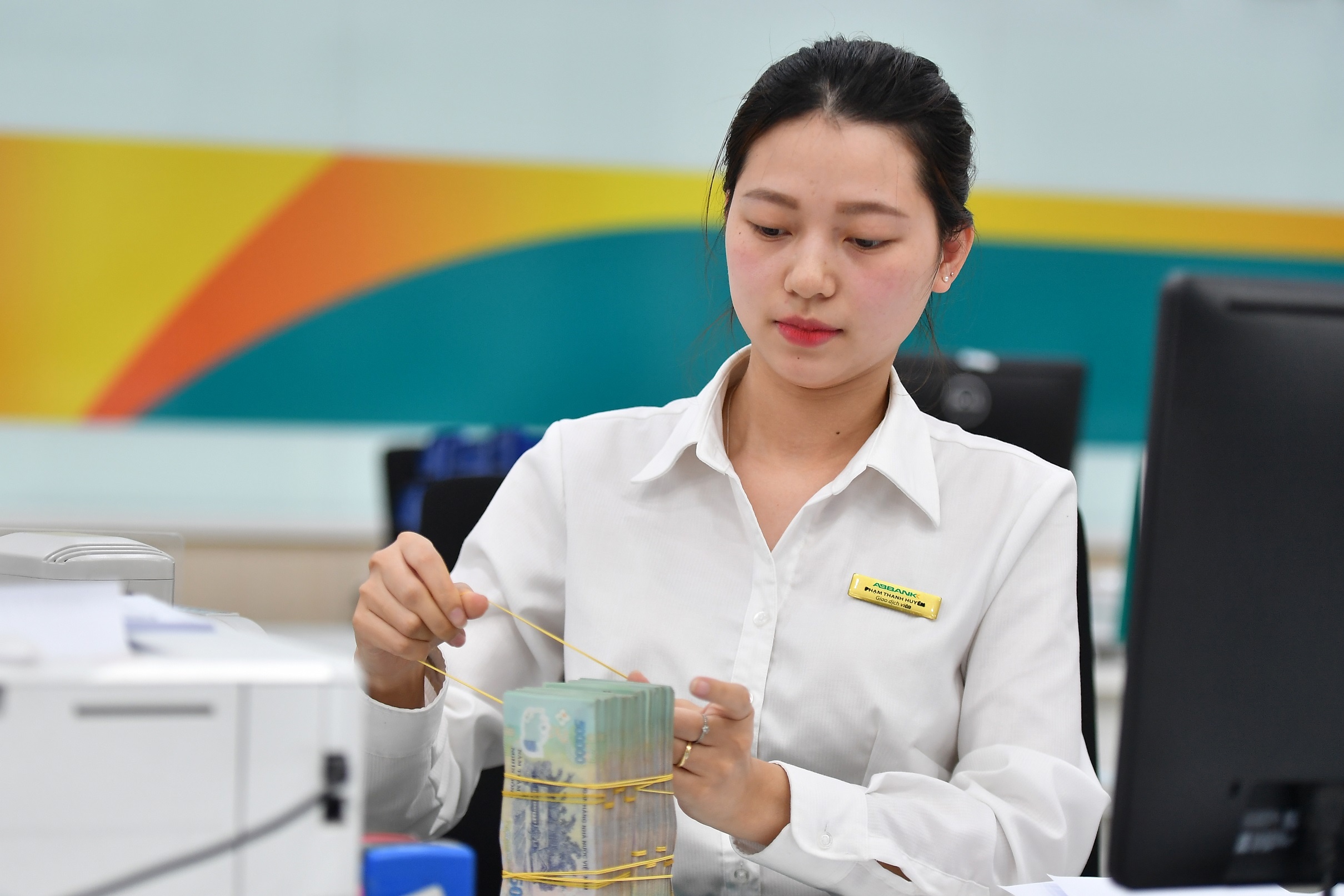 Lai suat huy dong tao mat bang moi o 10%/nam hinh anh