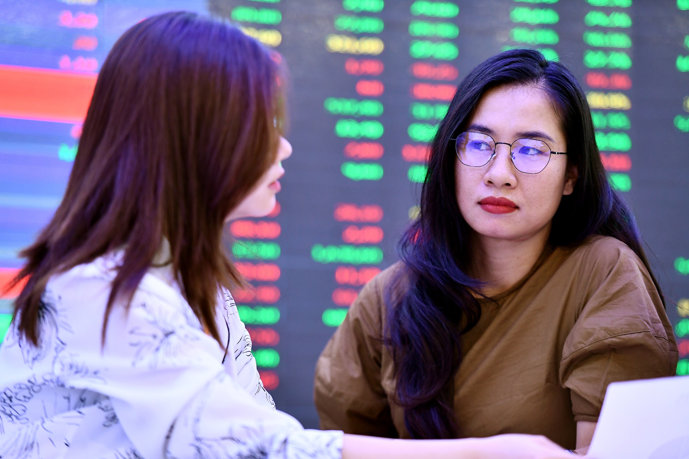 Den thoi co phieu bi lam gia boi tin gia,  tin don anh 2