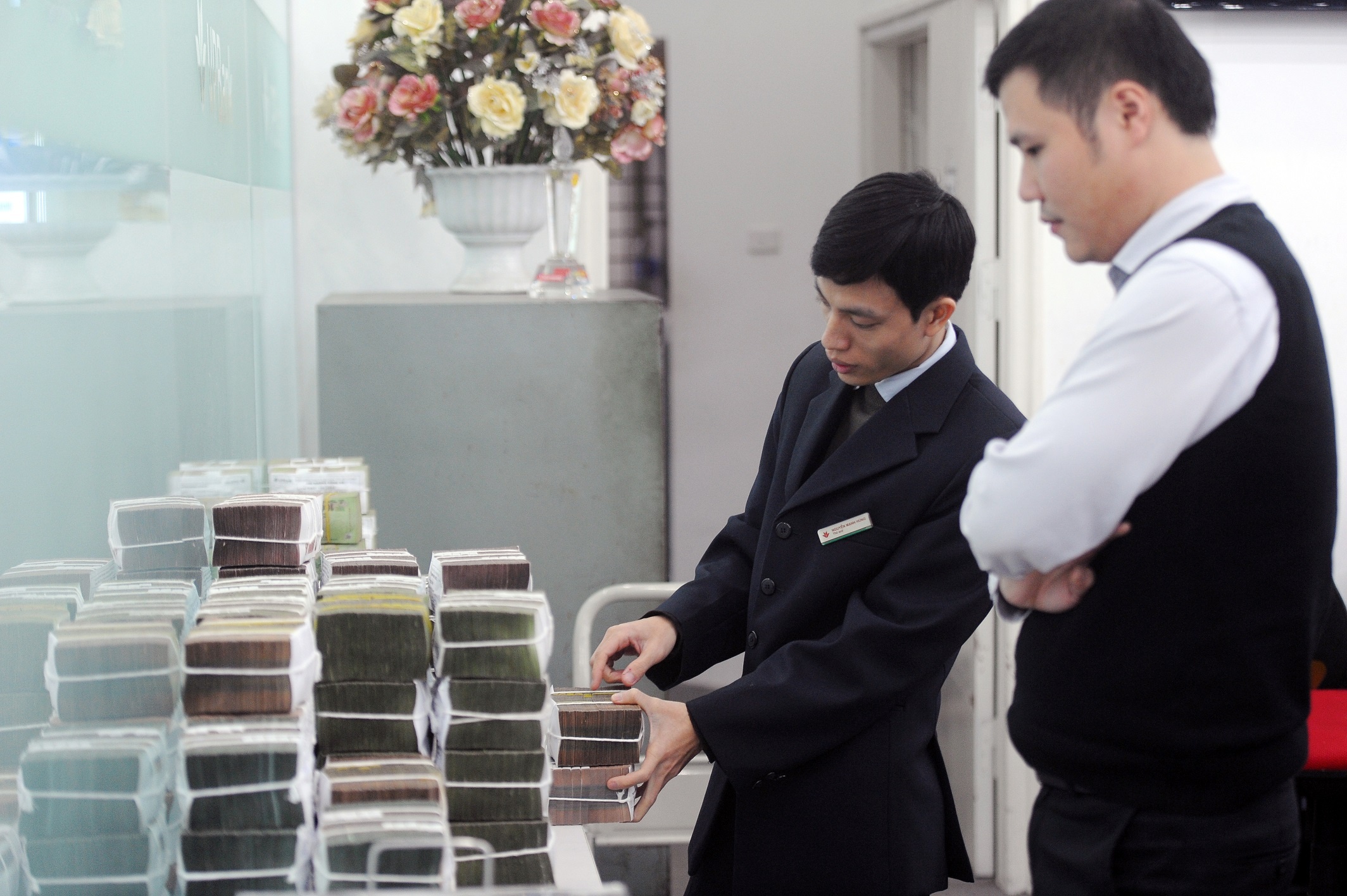 Mat bang von ngan hang sap thay doi hinh anh