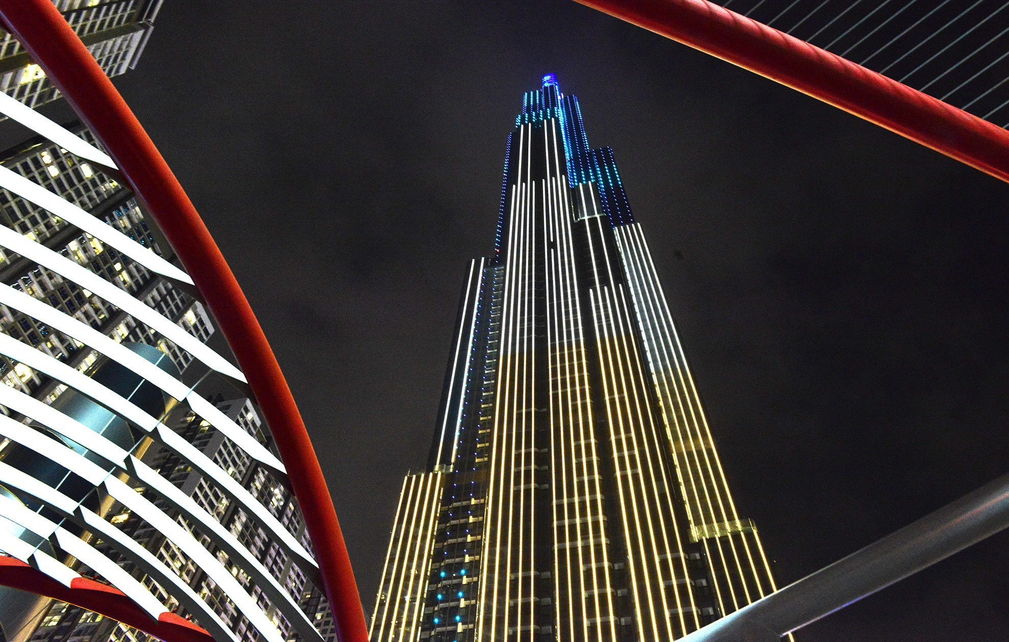 Vingroup lai hon 500 ty dong quy I hinh anh