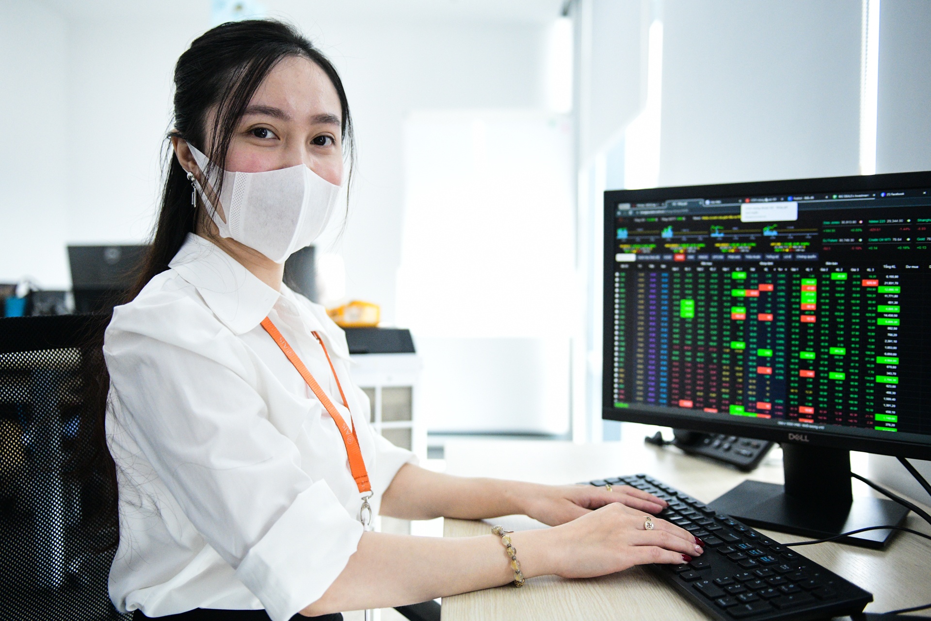 HoSE thu nghiem lai giao dich lo le chung khoan hinh anh