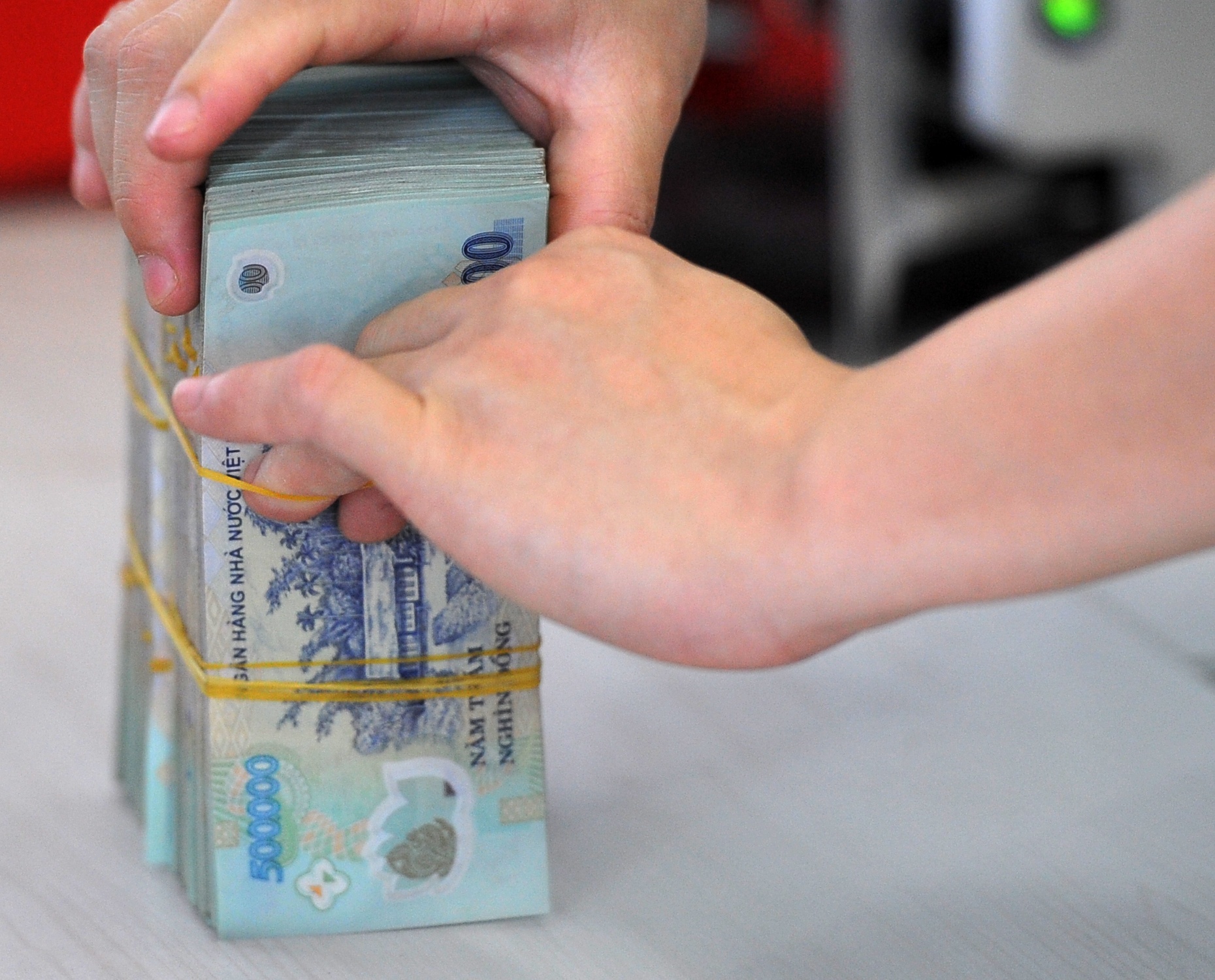 Thi truong trai phieu doanh nghiep dang ra sao? hinh anh