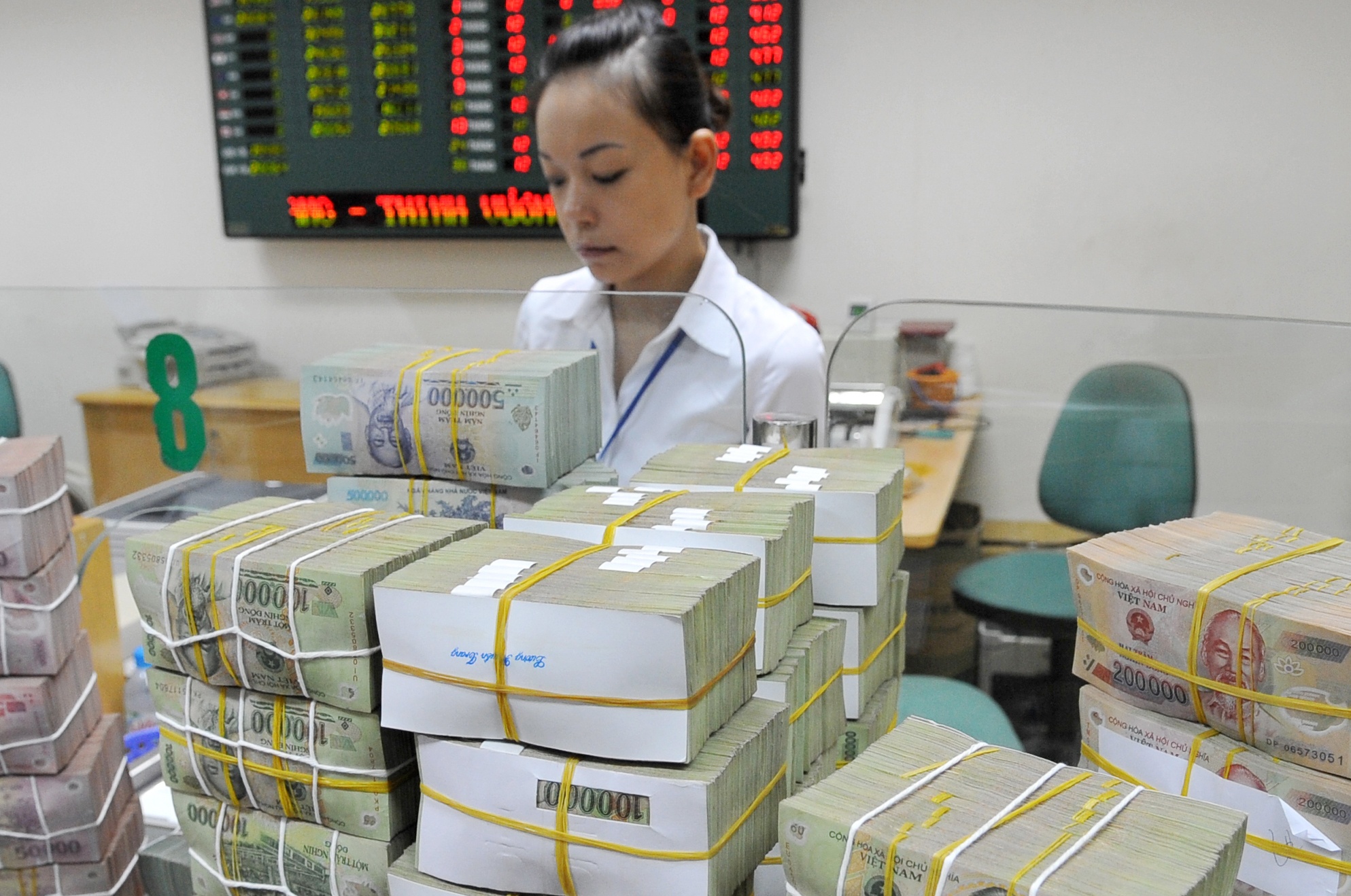 Lai suat lien ngan hang xuong thap nhat tu dau nam hinh anh