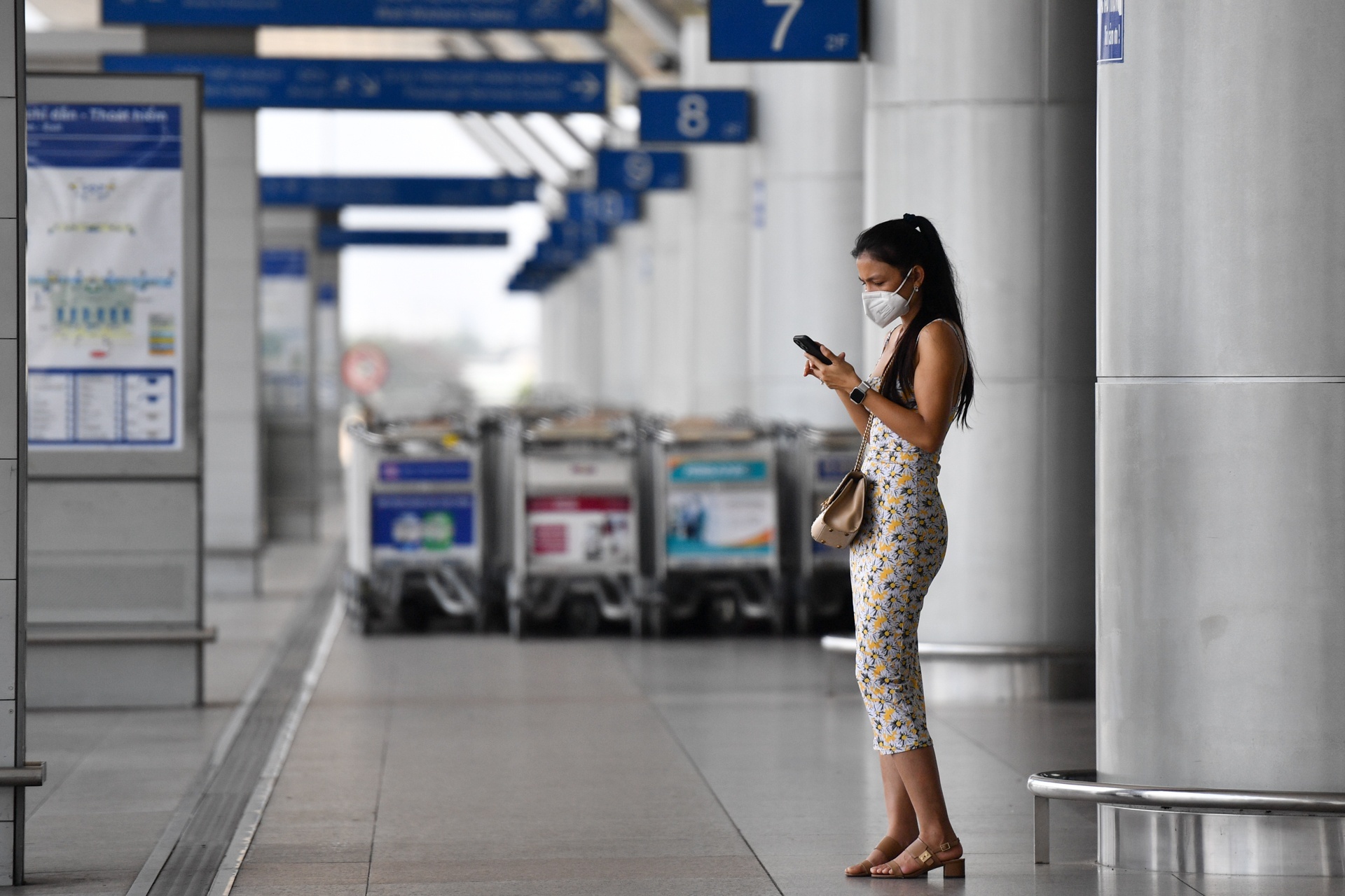 Nha ga hang hoa san bay Tan Son Nhat anh 1