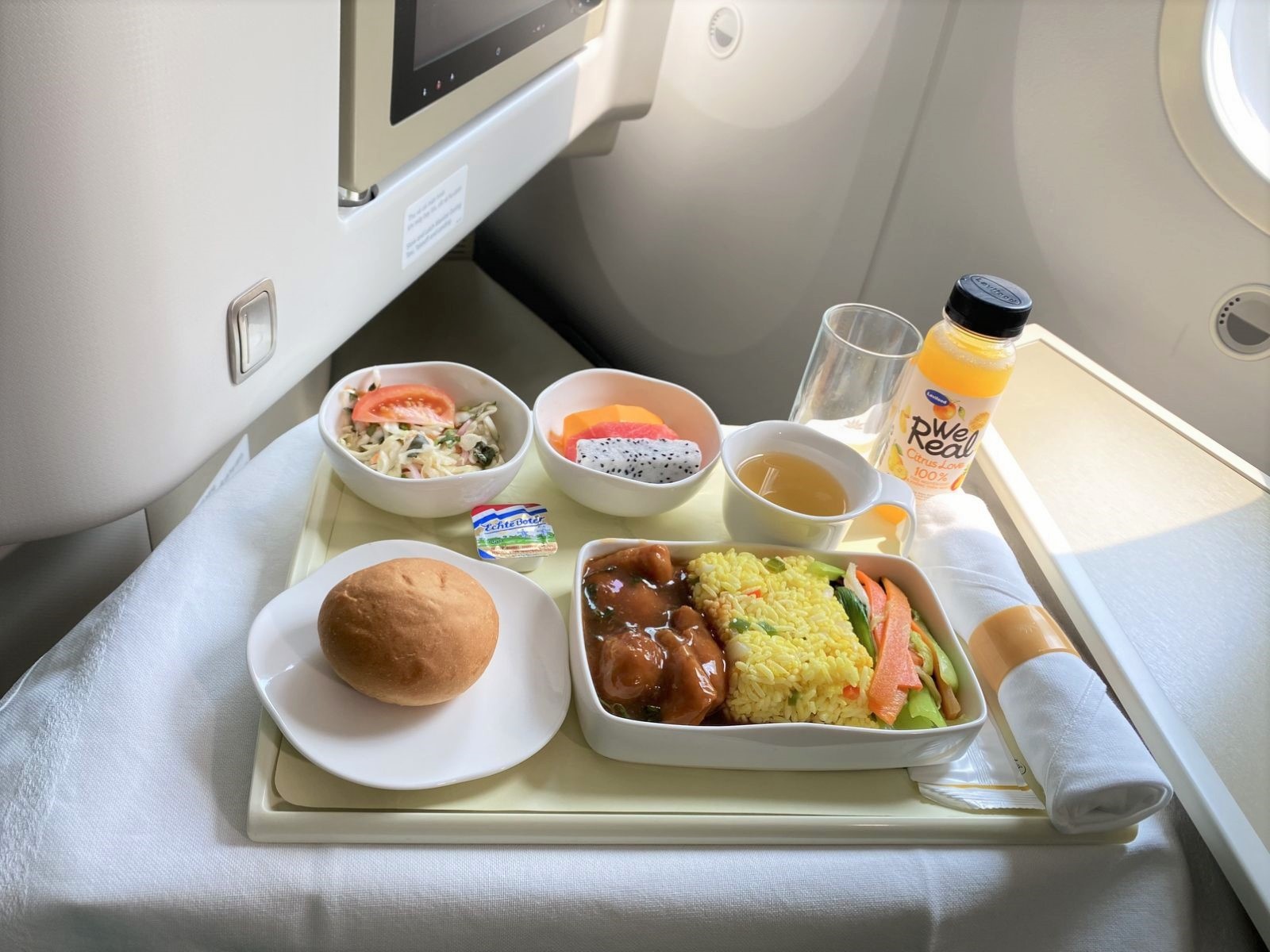 Nhieu dich vu san bay huong thue VAT 0% hinh anh