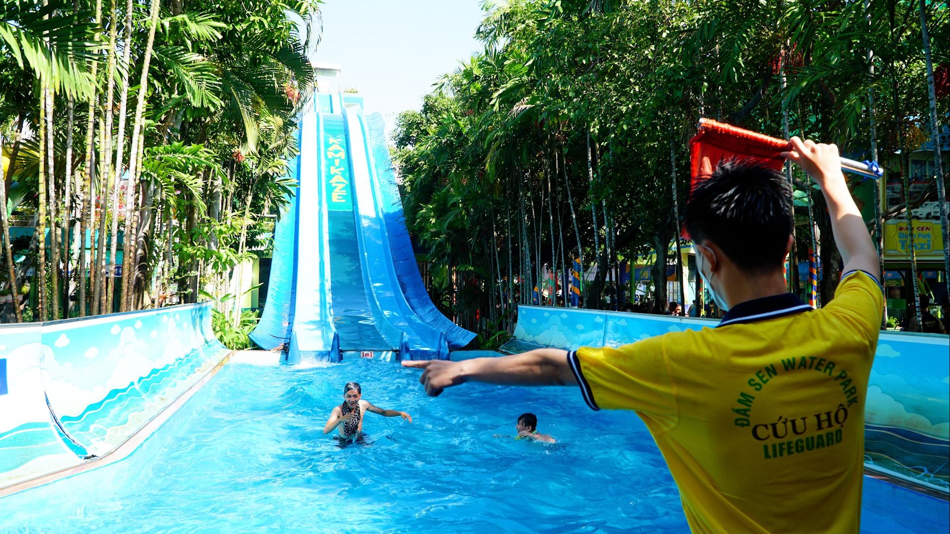 Cong vien nuoc Dam Sen lai ky luc hinh anh