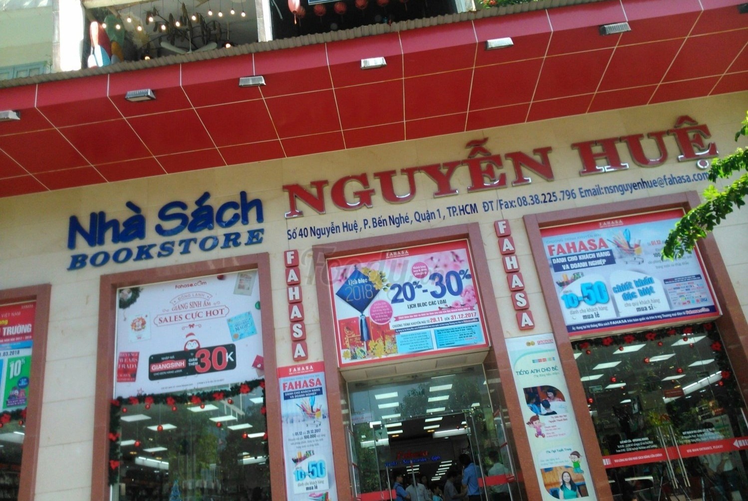 Chuoi nha sach lon nhat TP.HCM thu gan 1.800 ty dong nua nam hinh anh